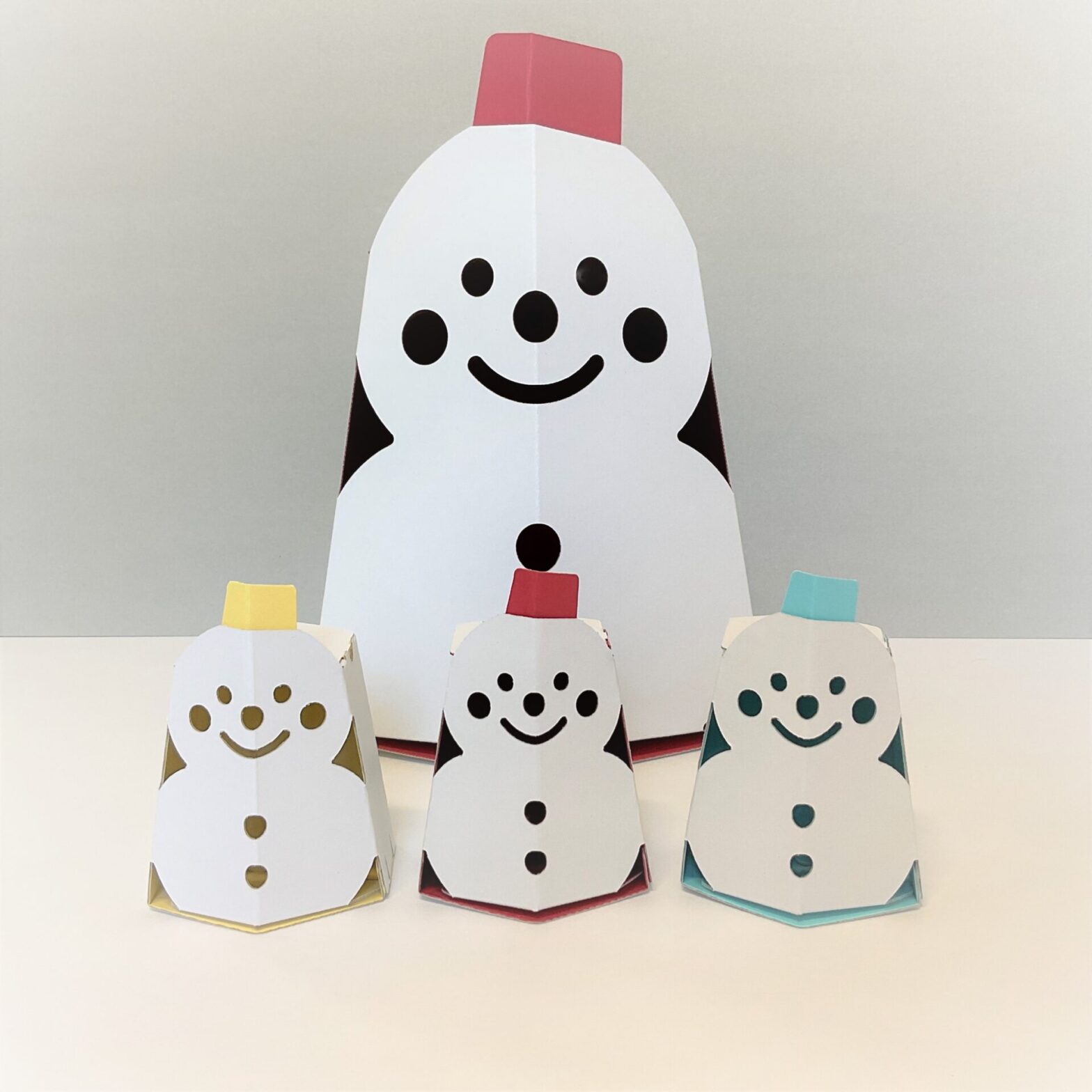 ギフトボックスやパッケージとして使える雪だるまのかたちの安価な箱